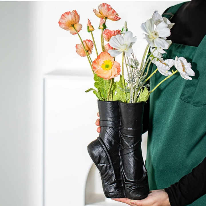 Pirouette Grace Ballet Vase